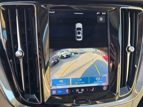 Used 2024 Volvo S60 B5 Core image 33