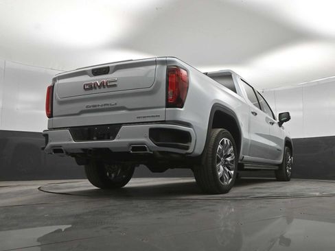 New 2026 GMC Sierra 1500 Denali w/ Denali Reserve Package AWD/4WD image 39