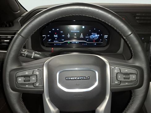 Certified 2023 GMC Yukon Denali image 19