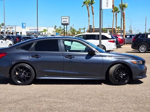 Used 2022 Honda Civic Sport image 3