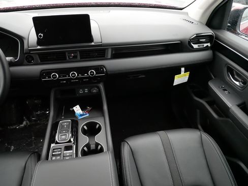 Certified 2025 Honda Pilot EX-L image 11