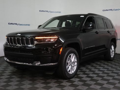 New 2025 Jeep Grand Cherokee L Laredo image 12