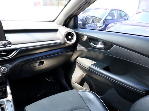 Used 2021 Kia Forte GT-Line image 33