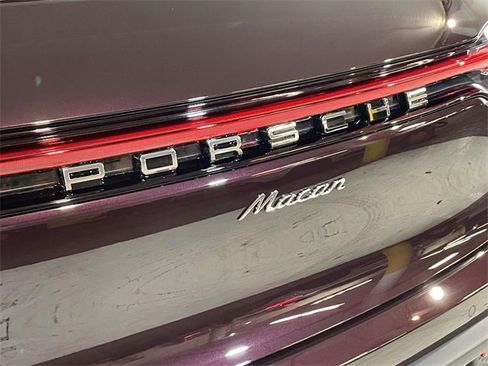 New 2026 Porsche Macan image 12