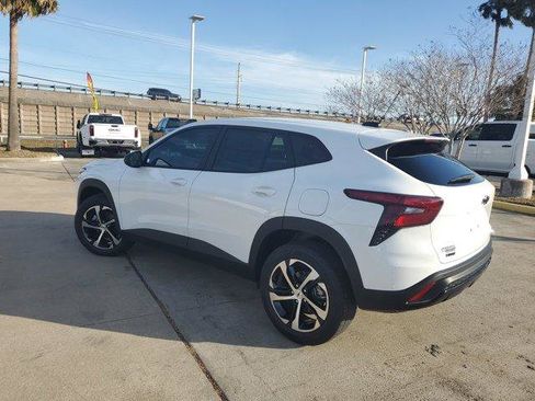 New 2026 Chevrolet Trax RS w/ Driver Confidence Package image 5