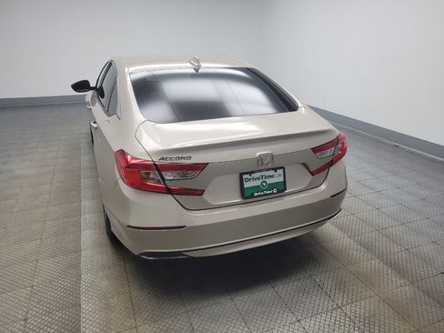 Used 2019 Honda Accord LX image 6