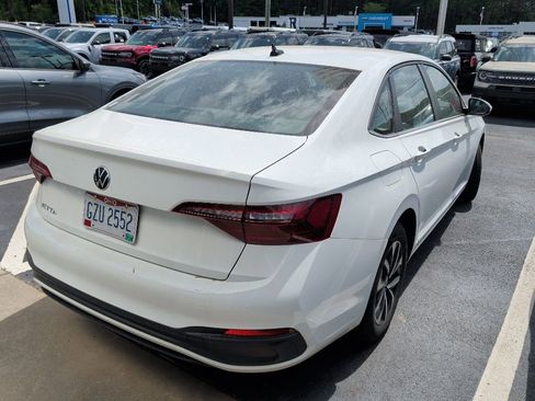 Used 2024 Volkswagen Jetta S FWD image 3