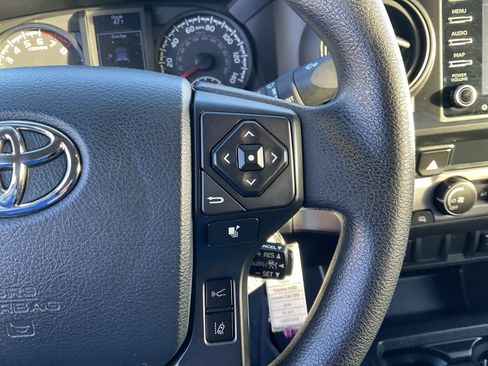 Used 2020 Toyota Tacoma SR image 6