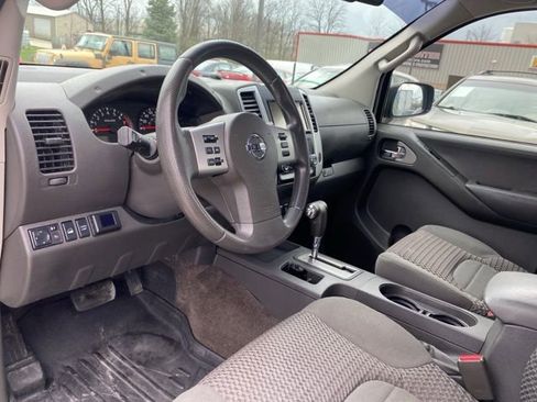 Used 2014 Nissan Frontier SV w/ SV Value Truck Package image 7