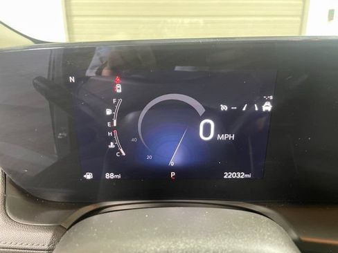Used 2024 Buick Encore GX Preferred AWD/4WD image 15