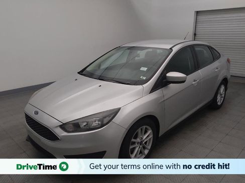 Used 2018 Ford Focus SE image 1