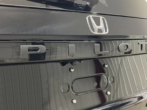 New 2026 Honda Pilot Black Edition image 10