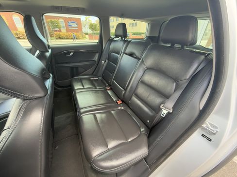 Used 2015 Volvo XC70 T6 image 36