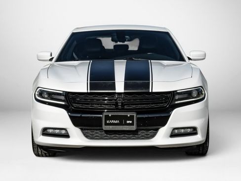Used 2015 Dodge Charger R/T w/ Plus Group RWD image 3