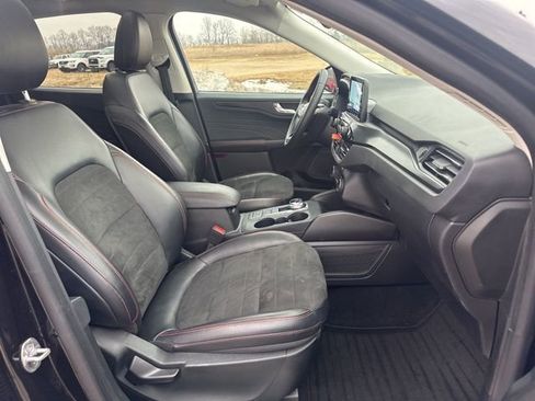 Used 2022 Ford Escape SEL w/ SEL Stealth AWD Package image 17