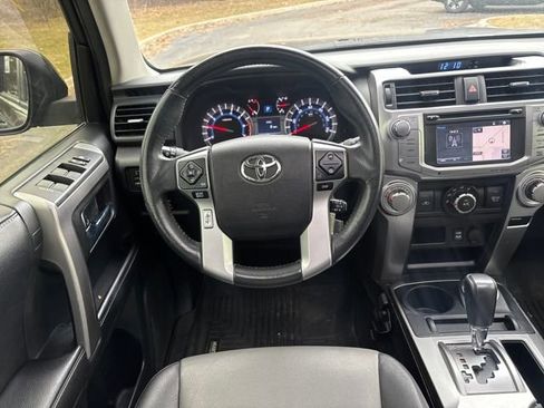 Used 2016 Toyota 4Runner SR5 Premium image 14