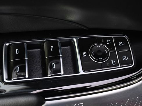 Certified 2024 Cadillac Lyriq Luxury w/ LPO, Floor Liner Package image 23