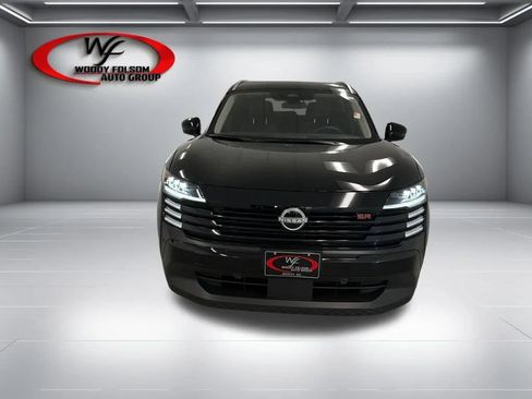 Used 2026 Nissan Kicks SR FWD image 2