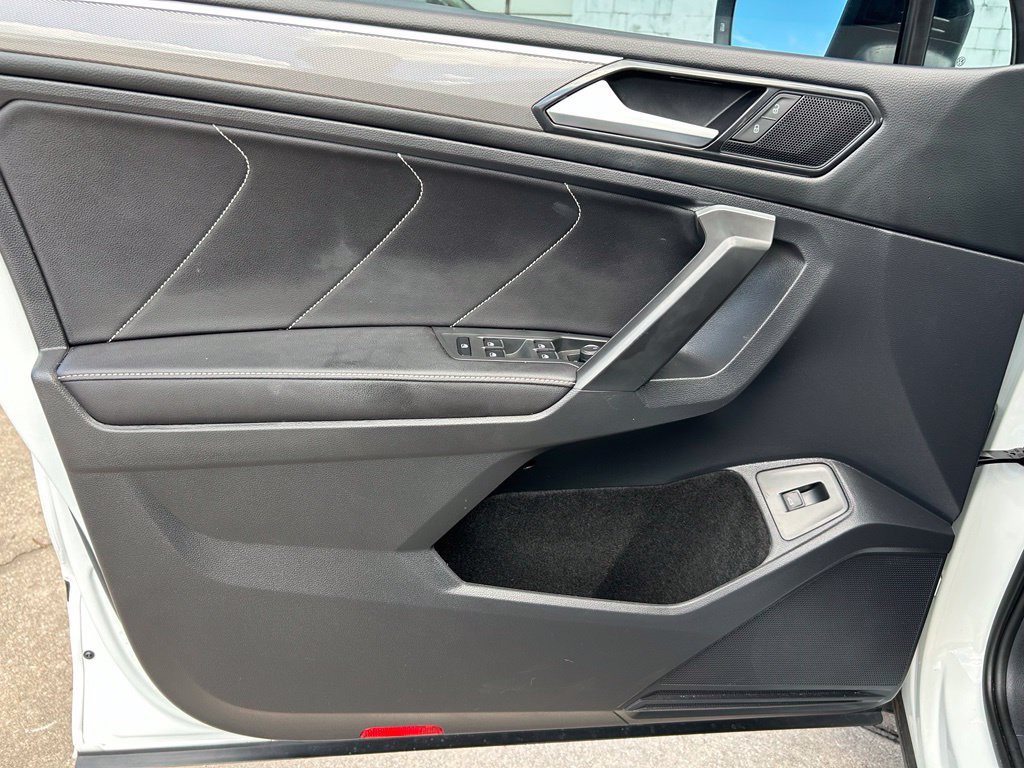Certified 2024 Volkswagen Tiguan SE R-Line FWD image 18