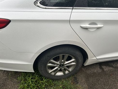Used 2017 Hyundai Sonata SE FWD image 24
