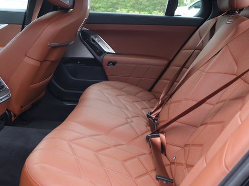 Used 2023 BMW 740i RWD image 12