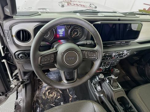 Used 2024 Jeep Wrangler Sport AWD/4WD image 3