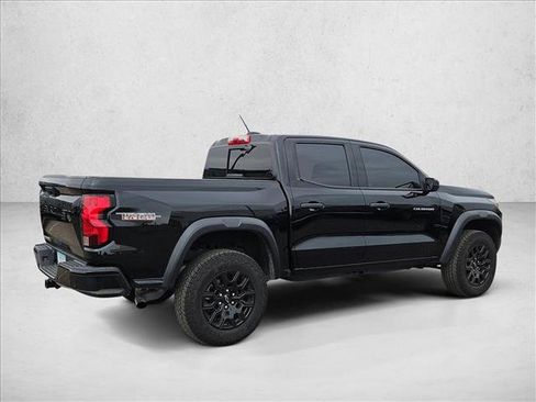 Used 2025 Chevrolet Colorado Trail Boss AWD/4WD image 5