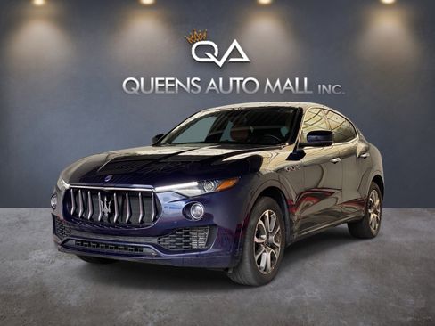 Used 2020 Maserati Levante AWD/4WD image 3