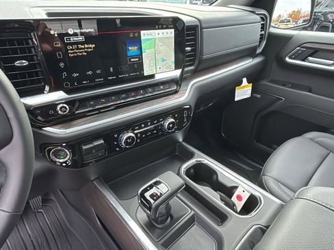 New 2026 GMC Sierra 1500 SLT w/ SLT Premium Plus Package image 22