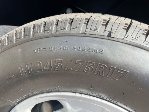 Used 2025 GMC Sierra 2500 Pro w/ Convenience Package image 31