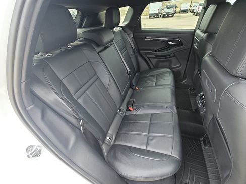 Used 2021 Land Rover Range Rover Evoque R-Dynamic SE image 30