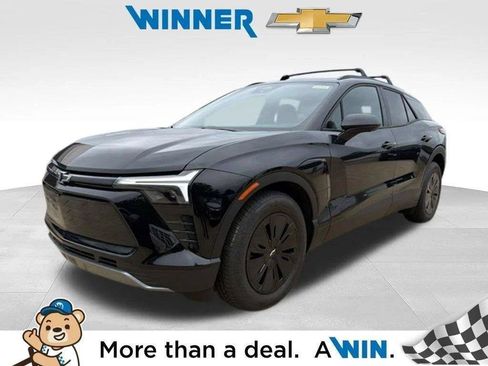 New 2026 Chevrolet Blazer EV LT AWD/4WD image 17