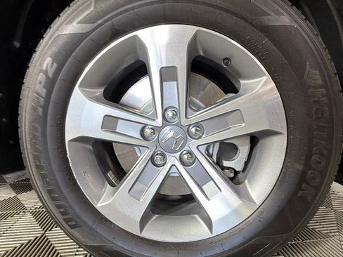 Used 2025 Honda Pilot EX-L image 40