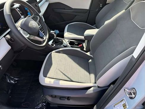 New 2026 Volkswagen Taos SE AWD/4WD image 5