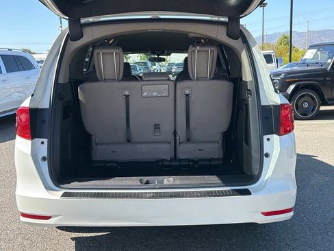 Used 2018 Honda Odyssey EX image 16
