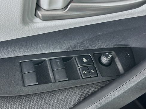 Used 2026 Toyota Corolla SE FWD image 15