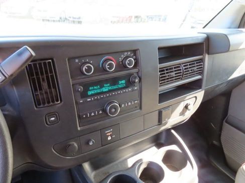 Used 2019 Chevrolet Express 2500 image 25