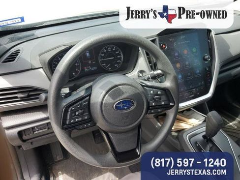 Used 2024 Subaru Crosstrek 2.0i Premium AWD/4WD image 11