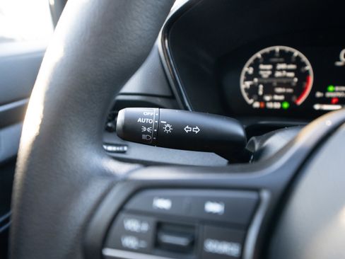 Certified 2025 Honda CR-V LX image 13