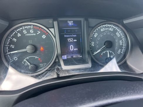 Used 2020 Toyota Tacoma TRD Sport w/ Technology Package AWD/4WD image 17