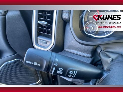 Used 2024 RAM 1500 Laramie image 24