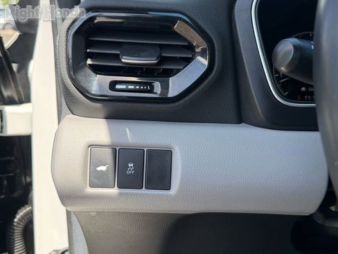 Used 2025 Honda Pilot EX-L image 15