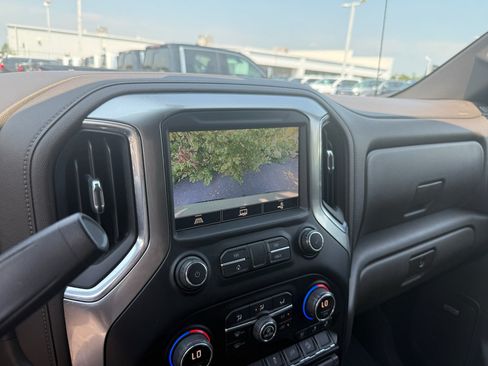 Used 2021 Chevrolet Silverado 1500 LTZ AWD/4WD image 8