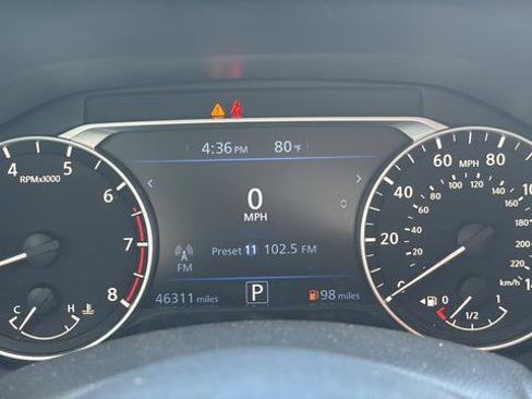 Used 2024 Nissan Altima 2.5 SV FWD image 10