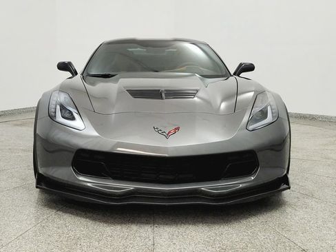 Used 2015 Chevrolet Corvette Z06 w/ 3LZ Preferred Equipment Group RWD image 8