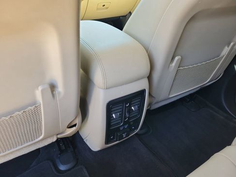 Used 2016 Dodge Durango Citadel w/ Technology Group AWD/4WD image 11