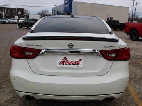 Used 2017 Nissan Maxima Platinum image 4