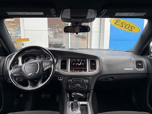 Used 2023 Dodge Charger SXT image 17