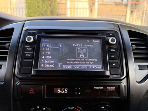 Used 2014 Toyota Tacoma 2WD Regular Cab image 19