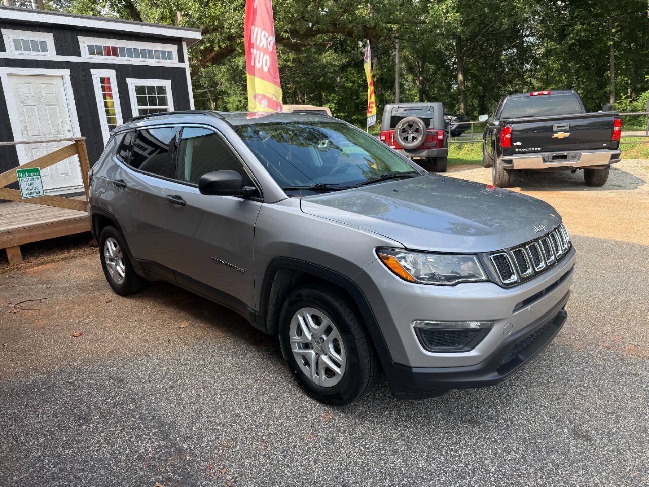 Used 2021 Jeep Compass Sport FWD image 3